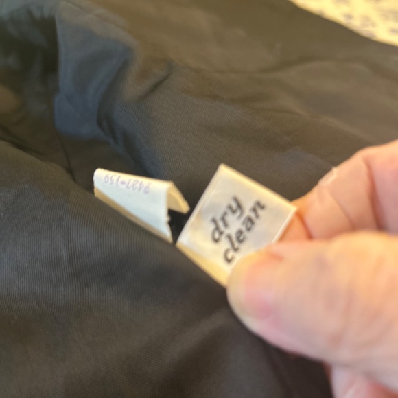 Pendleton, Size 10P Black Wool Blazer - Picture 5 of 6